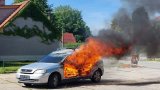 Ukázka zásahu jednotek SDH při požáru vozidla