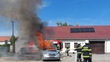 Ukázka zásahu jednotek SDH při požáru vozidla